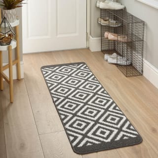 B&M Buddy Geo Twist Pile Runner - Charcoal